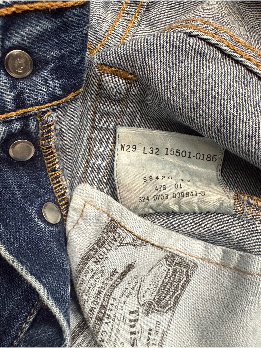Vintage Levi's 501 Dark Wash Button-Fly Blue Jeans - Y2K - Picture 6 of 10